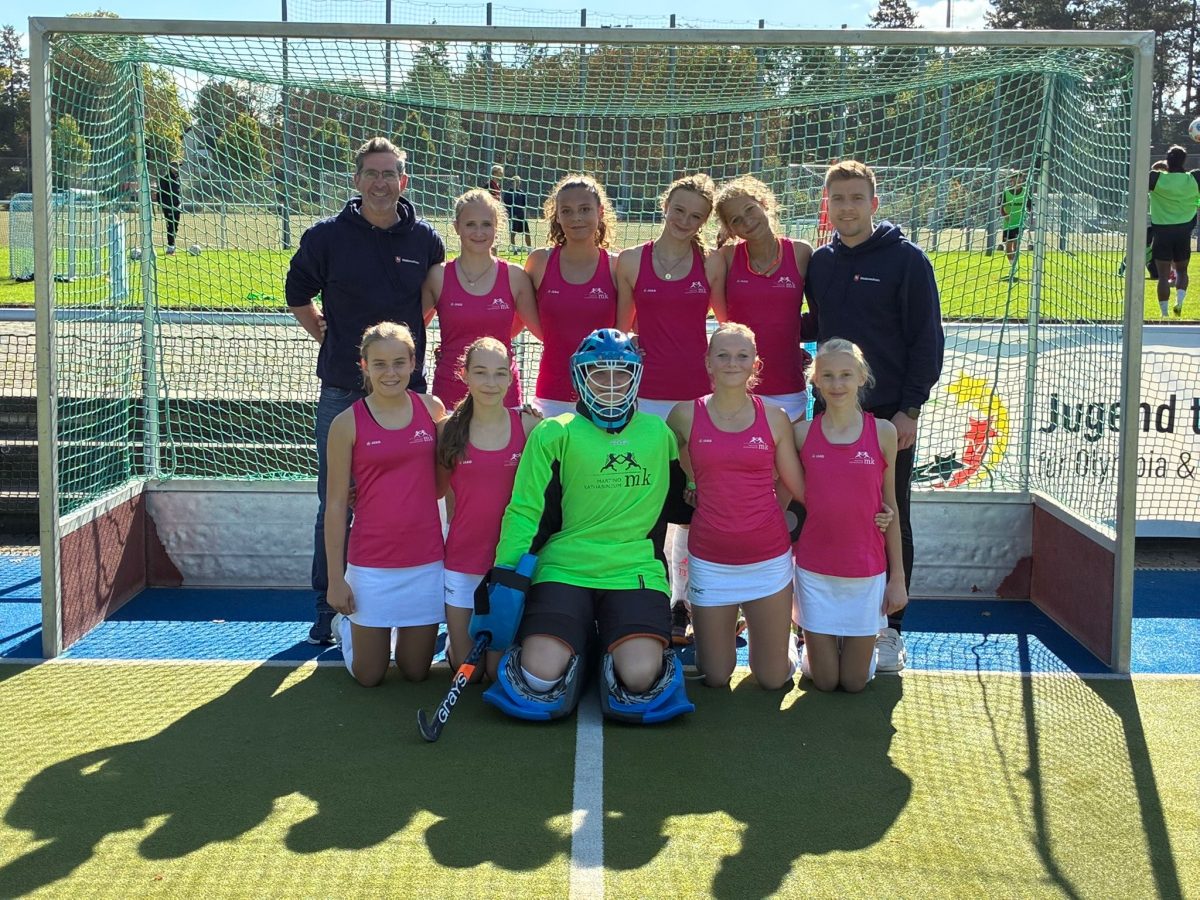 Erfolgreicher Auftritt unserer U16-Hockeymädchen bei „Jugend trainiert für Olympia“ in Berlin